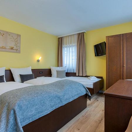 Hotel Wiesbadener Hof Stoccarda Esterno foto