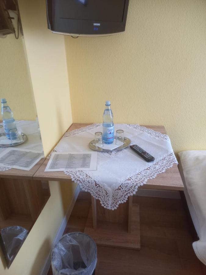 Hotel Wiesbadener Hof Stoccarda Esterno foto