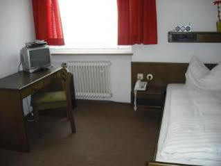 Hotel Wiesbadener Hof Stoccarda Esterno foto
